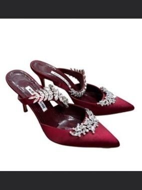 LaLa Anthony Closet - Manolo Blahnik Heels Size IT 39.5/US 9.5 Lightly Used